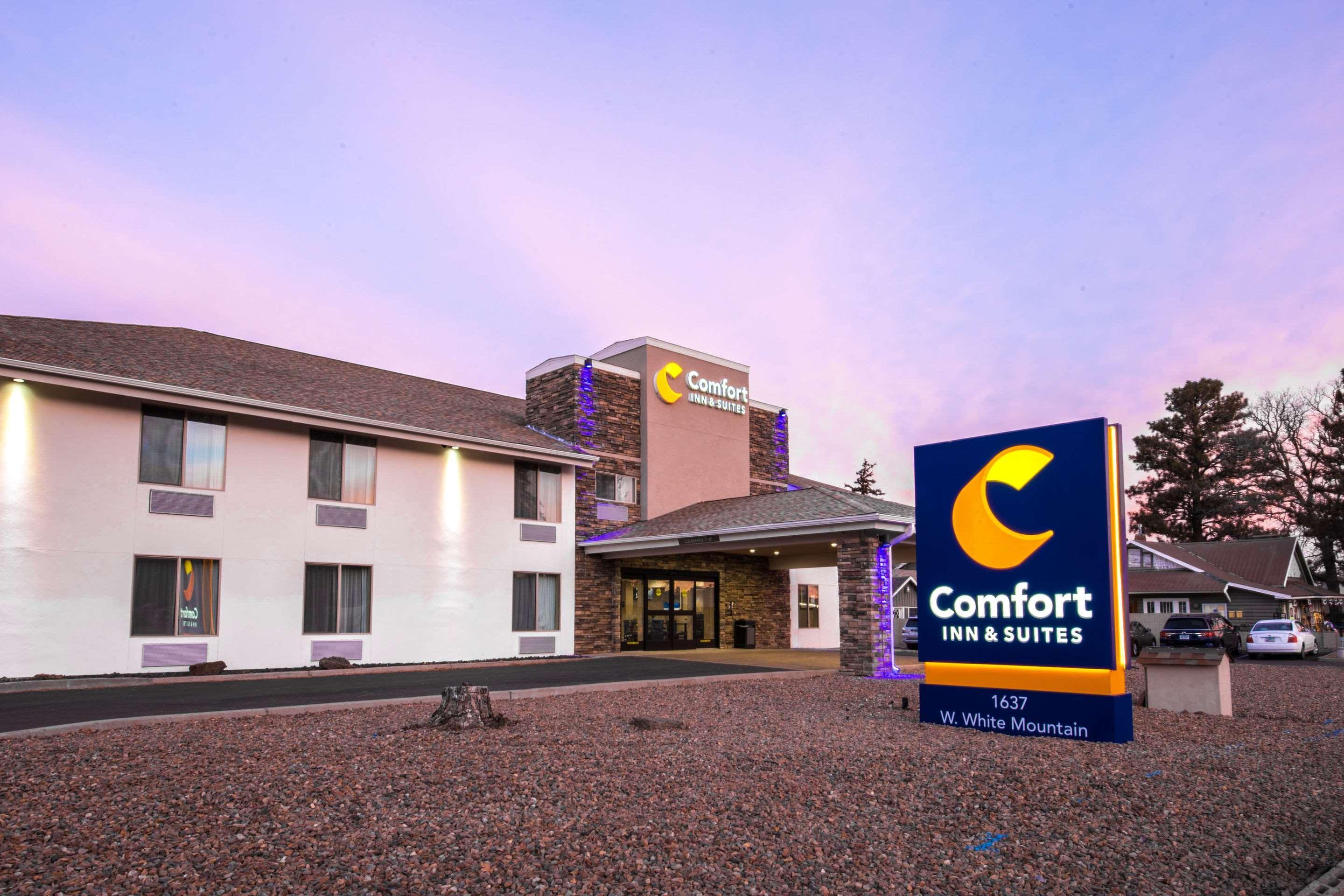 Hotel Comfort & Pinetop Show 2*